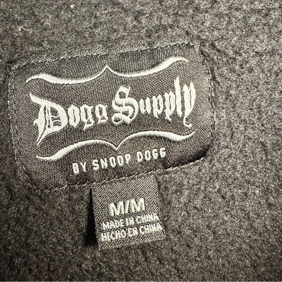 Dog Supply Snoop on the Stoop ugly Christmas sweater crew neck sweatshirt mens - Picture 4 of 7